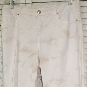 Chico’s Girlfriend “so slimming” jeans & blouse